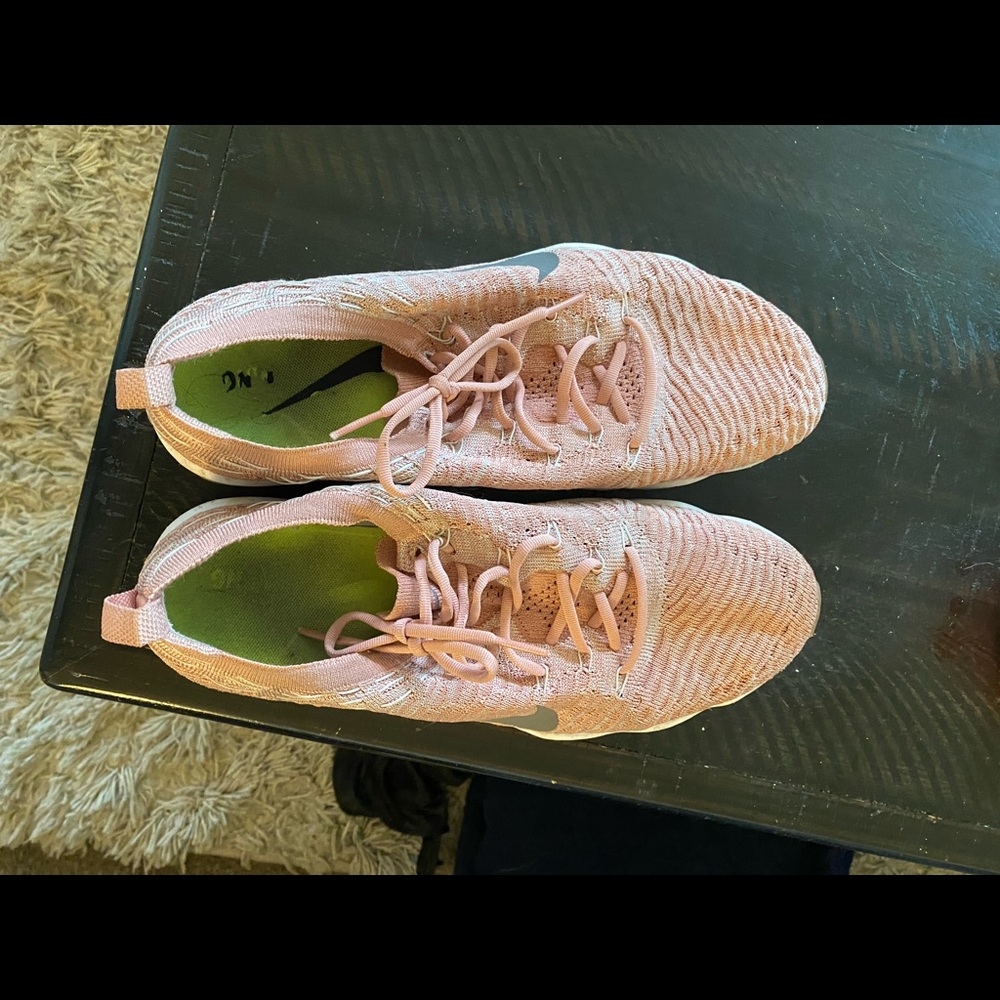 Womens Nike trainers